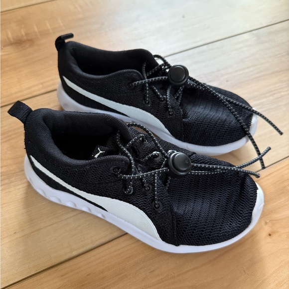 Puma Kids Black and White Sneakers - Picture 1 of 7
